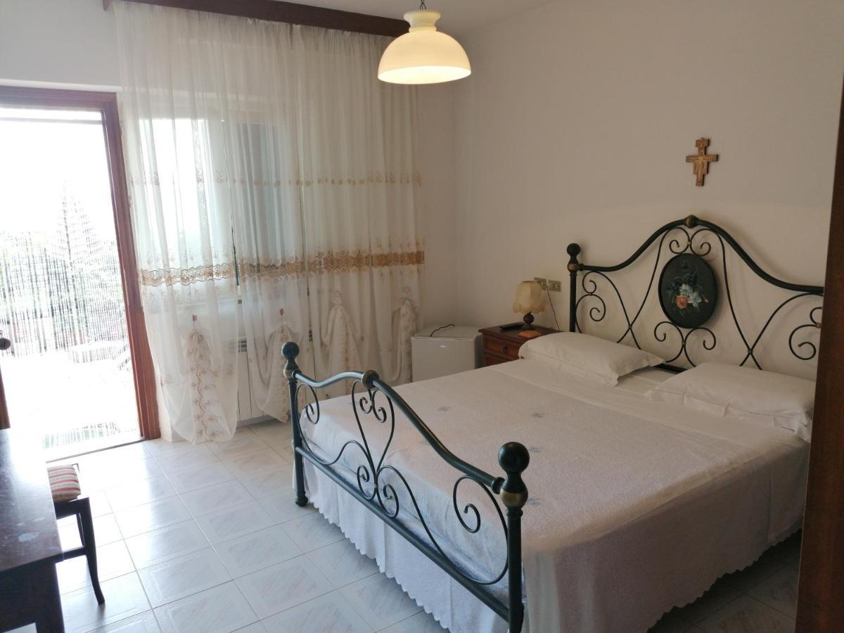 Camere Da Anna Maria Assisi Bilik gambar